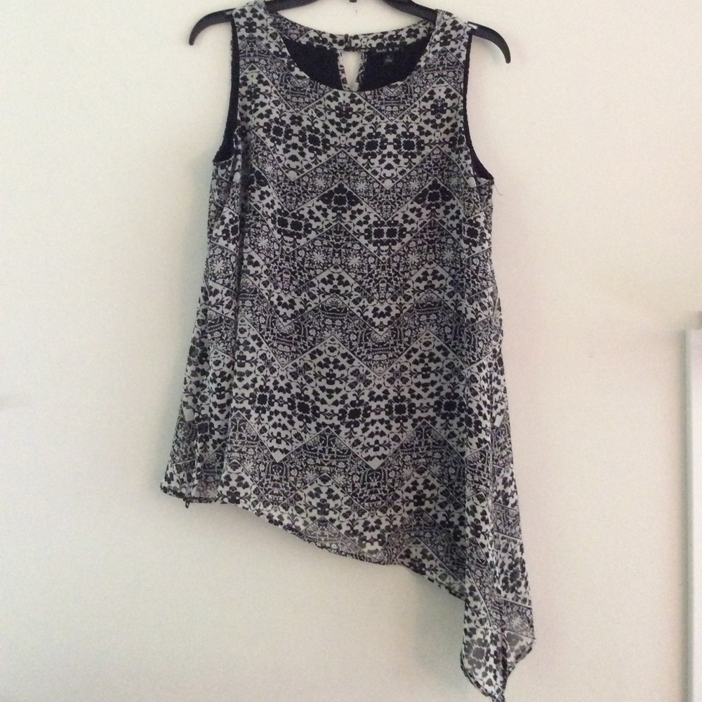 Black and white patterned blouse